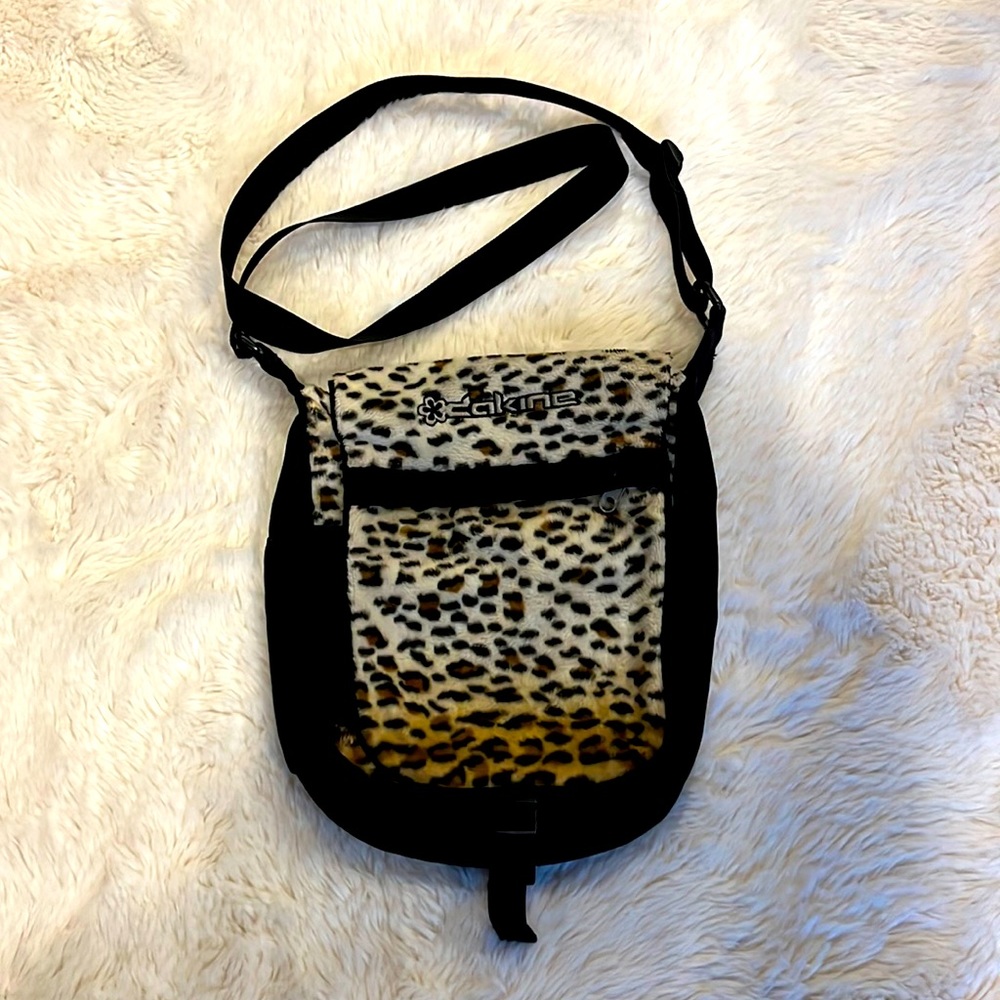 Super cute, fuzzy leopard DaKine crossbody